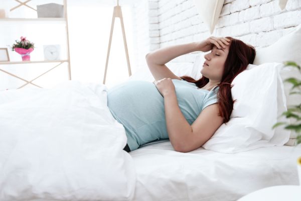 Εγκυμοσύνη: 4+1 συμβουλές για να καταπολεμήσετε την κούραση