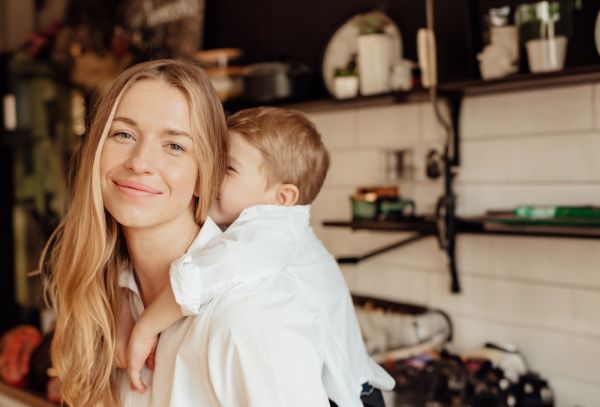 5 συνήθειες που έχουν οι ευτυχισμένες μαμάδες | imommy.gr