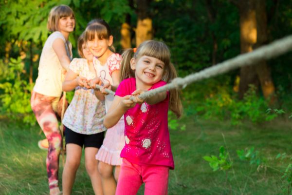 Πρώτη φορά σε summer camp; Έτσι θα διώξετε τους φόβους του παιδιού | imommy.gr