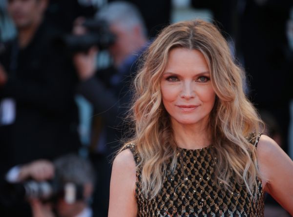 Michelle Pfeiffer: Τι θα συμβούλευε τον 20χρονο εαυτό της; | imommy.gr