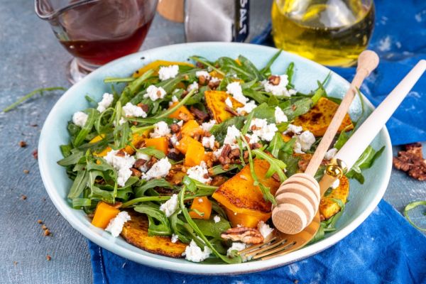Θρεπτική φθινοπωρινή σαλάτα με κολοκύθα | imommy.gr
