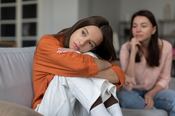 Όταν τα παιδιά δεν μας λένε τι τους συμβαίνει | imommy.gr