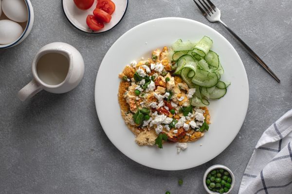 Αυγά σκραμπλ με σπανάκι και φέτα | imommy.gr