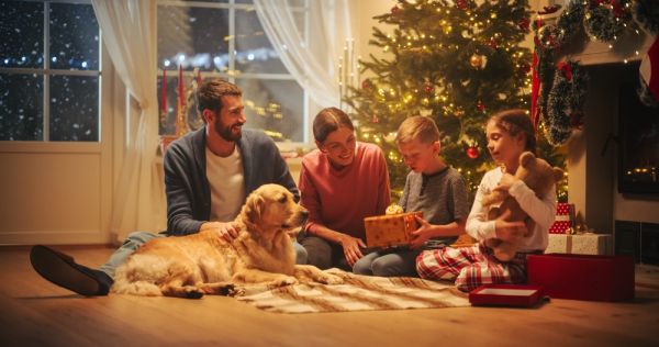 Τι θα λέγατε να κάνετε λιγότερα με τα παιδιά αυτές τις γιορτές; | imommy.gr