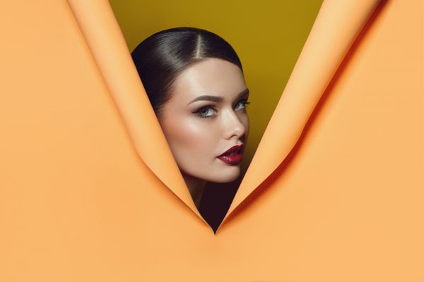 Πώς θα βρείτε την τέλεια σκούρα απόχρωση στο κραγιόν | imommy.gr