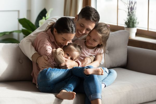 Απλά tips για να δημιουργήσετε υγιή προσκόλληση με το παιδί σας | imommy.gr