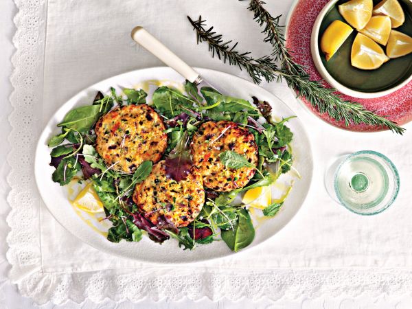 Μπιφτέκια κοτόπουλου με βρόμη και λαχανικά | imommy.gr