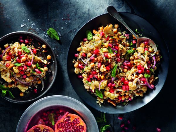 Σαλάτα με κουνουπίδι και ρεβίθια | imommy.gr