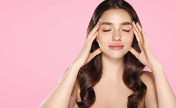 Μακιγιάζ: Η τεχνική για φυσικά λαμπερή επιδερμίδα | imommy.gr