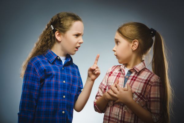 Πώς δεν θα μπλέξει το παιδί με… κακές παρέες; | imommy.gr