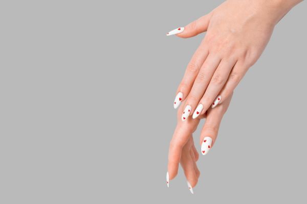 Πώς θα διατηρήσετε τα νύχια σας μακριά και υγιή για καιρό | imommy.gr