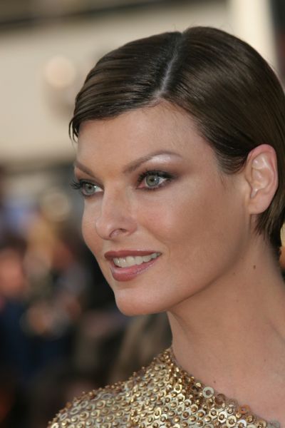 Linda Evangelista: Ποιο βήμα του skincare της δεν παραλείπει; | imommy.gr