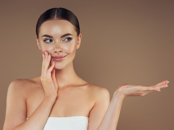 Blurred skin: Η τάση που θα σας χαρίσει βελούδινο, λαμπερό δέρμα | imommy.gr