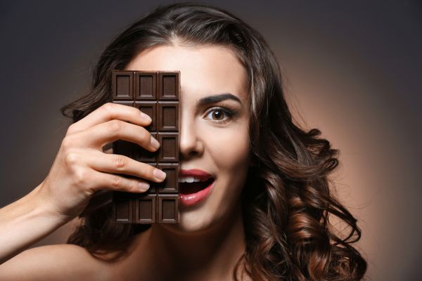 “Chocolate Ganache”: Το χρώμα μαλλιών που τρεντάρει | imommy.gr