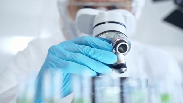 Σοκ στην Ευρώπη: Δότης σπέρματος με καρκινογόνο μετάλλαξη επηρέασε 67 παιδιά | imommy.gr