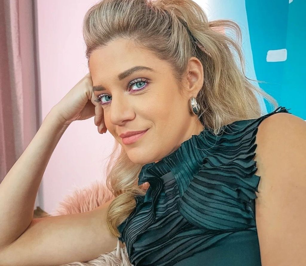 Τζένη,Θεωνά