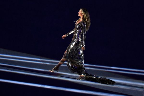 Ζιζέλ: Γιόρτασε τα γενέθλιά της με τον 5 μηνών γιο της | imommy.gr