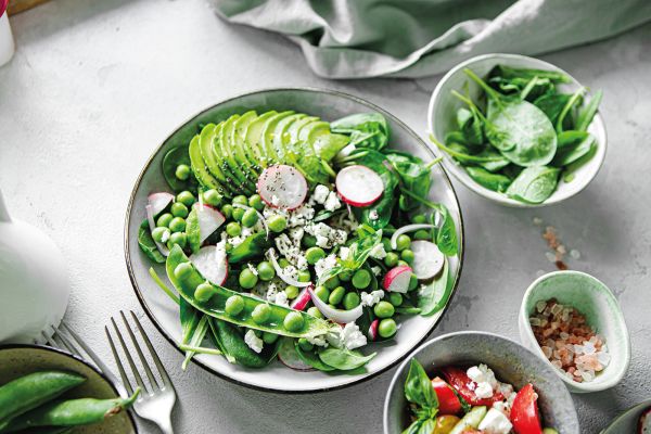 Δροσερή σαλάτα με αρακά και αβοκάντο | imommy.gr