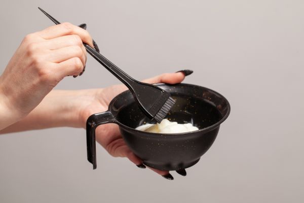 Μαλλιά: 3 tips για να αφαιρέσετε εύκολα τη βαφή | imommy.gr