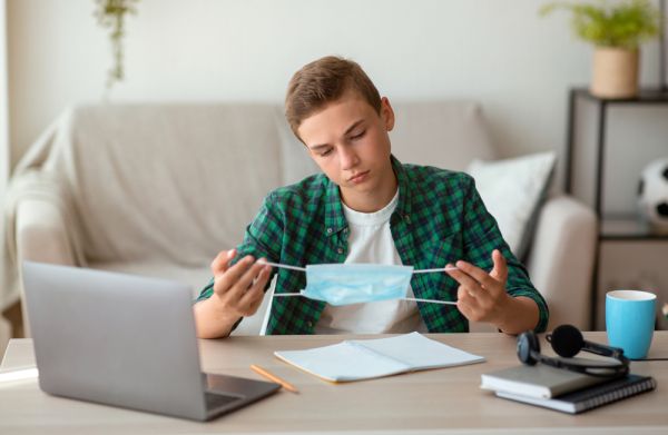 Έφηβοι: Πόσο σοβαρά τους επηρέασε το lockdown; | imommy.gr