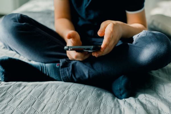 Κινητά: Έχουν θέση στο σχολείο; | imommy.gr