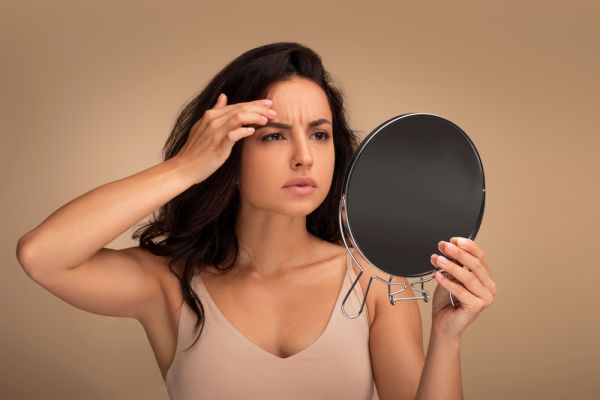 Λεπτές γραμμές: 3 expert tips για να μειώσετε την εμφάνισή τους | imommy.gr