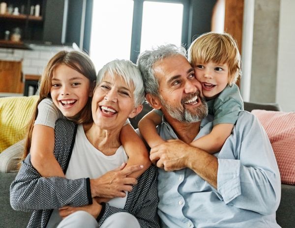 Παιδί: Χρειάζεται πιο πολύ χρόνο με τη γιαγιά και τον παππού! | imommy.gr