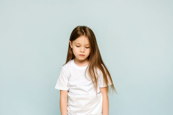 Έρευνα: Παραμελημένα παιδιά – Η σιωπή τους είναι «κραυγή βοήθειας» | imommy.gr