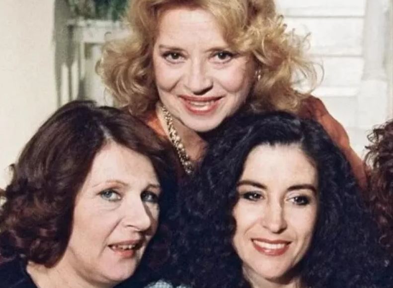 Άννα Κυριακού: Συγκινημένος ο γιος της αποχαιρετά τη μητέρα του