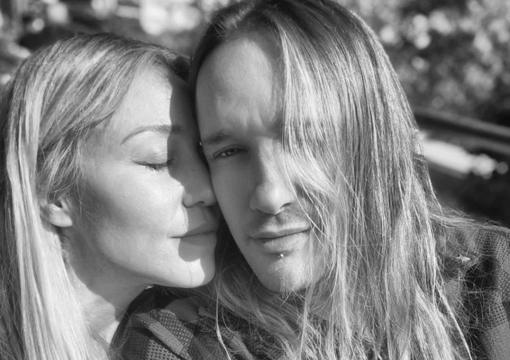 Η Πηνελόπη Αναστασοπούλου για τον σύζυγό της: «Όταν λείπουν τα παιδιά είναι σαν να γνωριστήκαμε χθες»