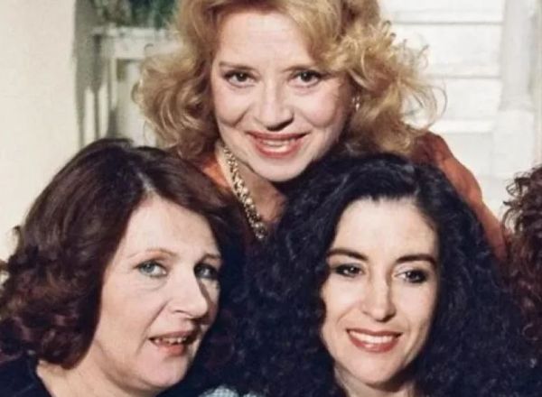 Άννα Κυριακού: Συγκινημένος ο γιος της αποχαιρετά τη μητέρα του | imommy.gr