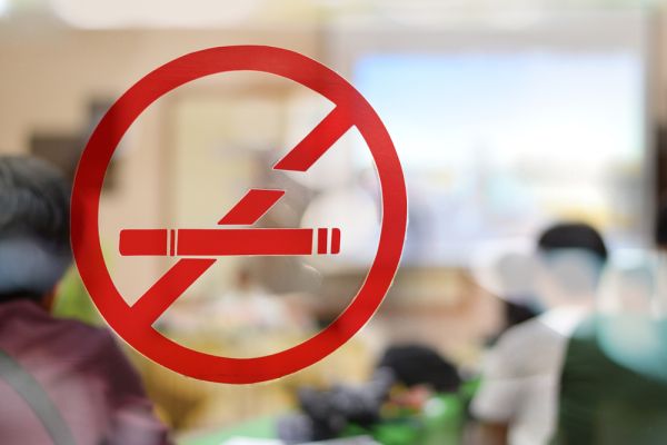 «Μια γενιά χωρίς καπνό»: Ποια είναι η πρώτη χώρα που απαγορεύει το κάπνισμα σε όσους γεννήθηκαν μετά το 2007 | imommy.gr