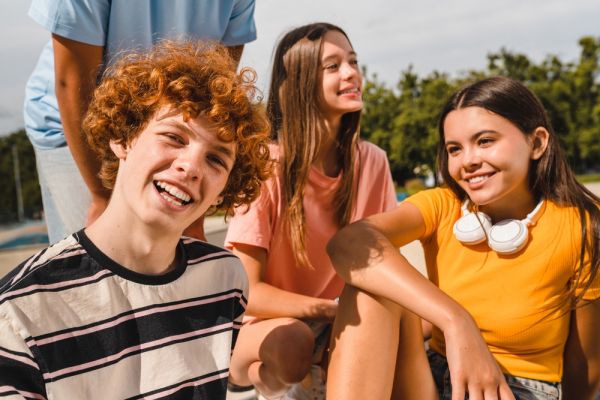 Έφηβοι: Ποια φράση χωρίς… νόημα χρησιμοποιούν; | imommy.gr