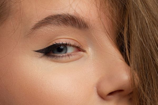 Eyeliner: Το μόνο tip που χρειάζεστε για να το εφαρμόζετε τέλεια | imommy.gr