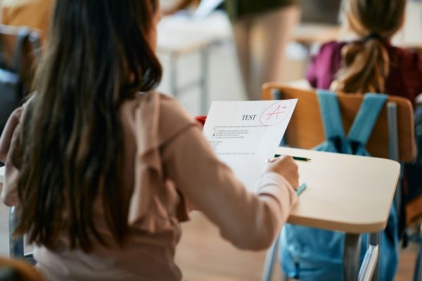 Επιτυχημένα παιδιά: Δεν εξαρτάται η αξία τους από την αριστεία | imommy.gr