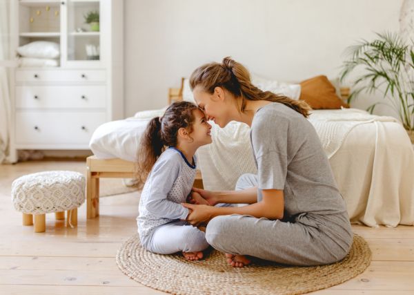 Πώς να μεγαλώσετε ανθεκτικά παιδιά σε έναν κόσμο γεμάτο άγχος