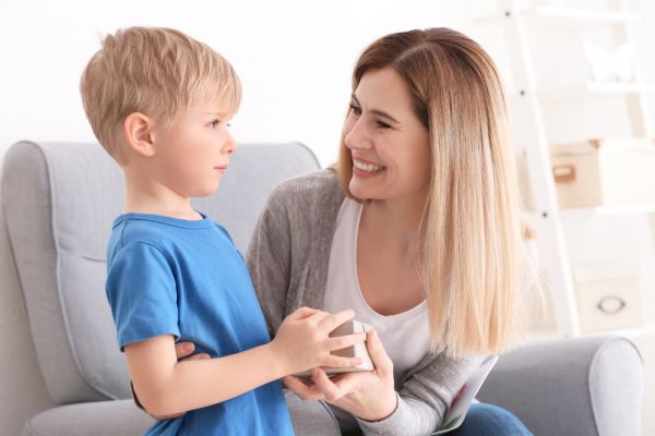 Γονείς: Ποια φράση δεν πρέπει να λέμε στο παιδί;