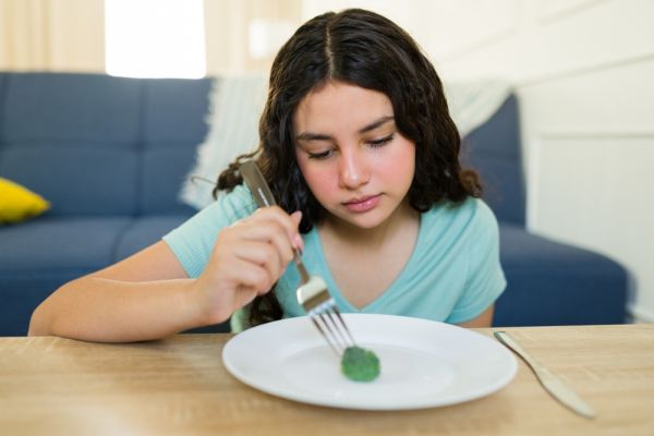 Έφηβοι και κουλτούρα της δίαιτας: Πώς θα την αναγνωρίσουν- Πώς θα αντισταθούν