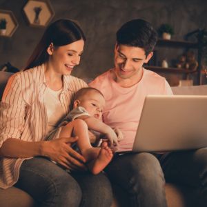 Τι κάνουν οι ευτυχισμένοι γονείς τις καθημερινές