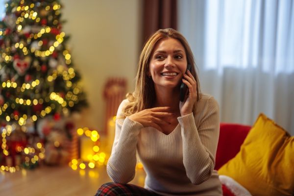 Γονείς: Πώς να αρνηθείτε με ευγένεια και χωρίς ενοχές προσκλήσεις μέσα στις γιορτές
