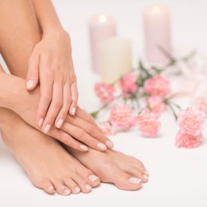 Πεντικιούρ: Αυτή είναι η τέλεια τάση για την εορταστική σεζόν