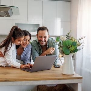 Τι γκούγκλαραν οι γονείς φέτος; Προσπαθούν να καταλάβουν τα παιδιά