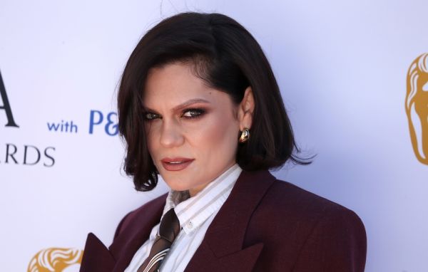 Η Jessie J «λύγισε» στη σκηνή: Τα δάκρυα και η εξομολόγηση για την αποβολή | imommy.gr