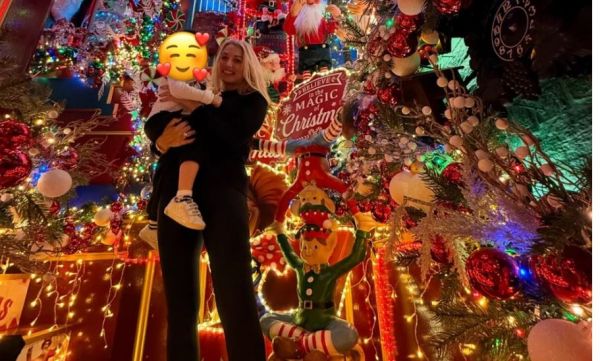 Κωνσταντίνα Σπυροπούλου: Σε γιορτινή διάθεση στολίζει με τα παιδιά της | imommy.gr