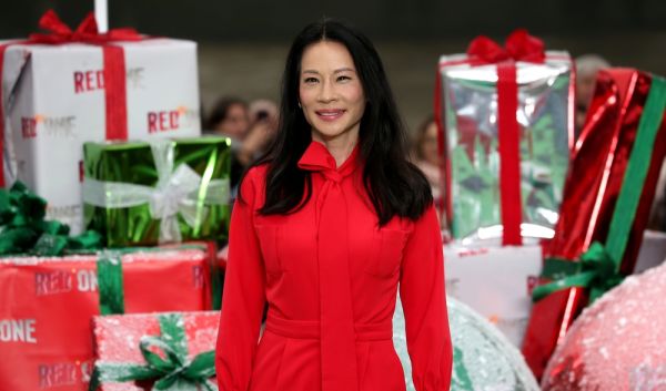 Λούσι Λιου: Ο 10χρονος Ρόκγουελ δεν καταλαβαίνει πόσο κουλ είναι η μαμά του | imommy.gr