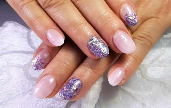 Τα nail designs που θα απογειώσουν την εμφάνισή σας την Πρωτοχρονιά | imommy.gr
