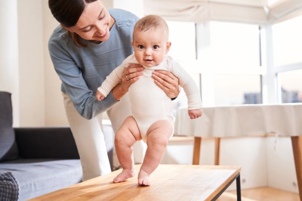 Οι καλύτερες δραστηριότητες για να ενθαρρύνετε το περπάτημα | imommy.gr