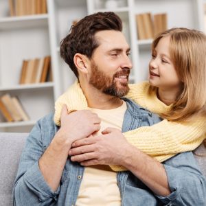 Μαμά ή μπαμπάς; Σε ποιον έχει αδυναμία;