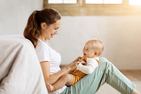 Ενεργητικά μωρά, ενεργητικά μυαλά: Πώς να υποστηρίξετε τον τρόπο που μαθαίνουν;