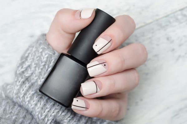 Nail contouring: Το τρικ που θα κάνει τα νύχια σας να φαίνονται πιο μακριά | imommy.gr